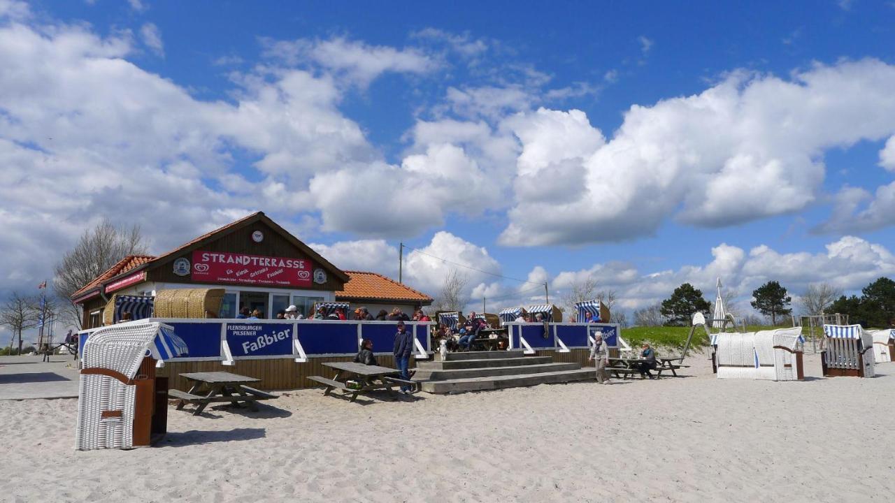 Seeblick II - Gemuetliche 60Qm - Ganzes Haus - 50M Zum Naturstrand - Mit Terrasse Und Grossem Garten Glücksburg Eksteriør bilde